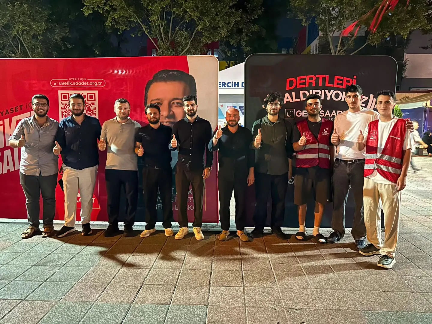 Saadet Partisi Gençlik Kolları, "Dert Halteri" ile Gençlerin Yüküne Dikkat Çekti - Fotoğraf Galerisi 4