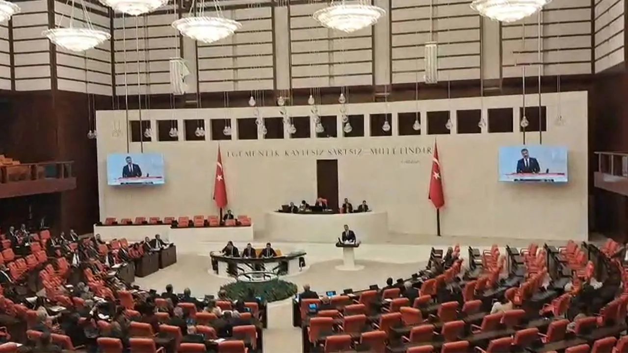 Kritik Değişiklik: Tekerrür Yaşı 18'den 15'e İnerken Komisyondan Döndü!