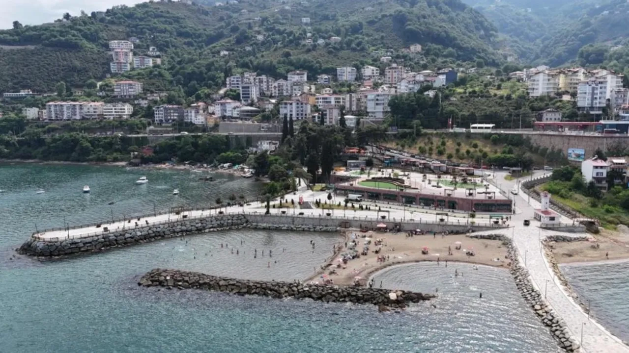 Ordu'da Gökdelenler Yıkıldı, Kumsal Halka Açıldı!