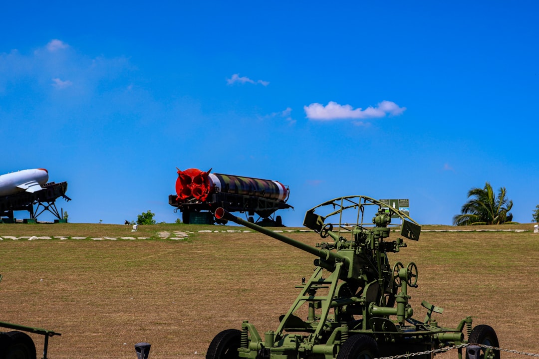 ABD’nin Küba’ya Askeri Müdahale İddiası Krize Dönüyor!
