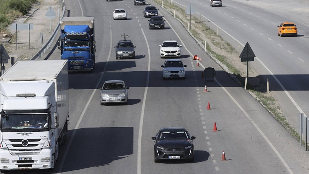 Bayram Dönüşü Ağır Tonajlı Araçlara Kritik Trafik Kısıtlaması!