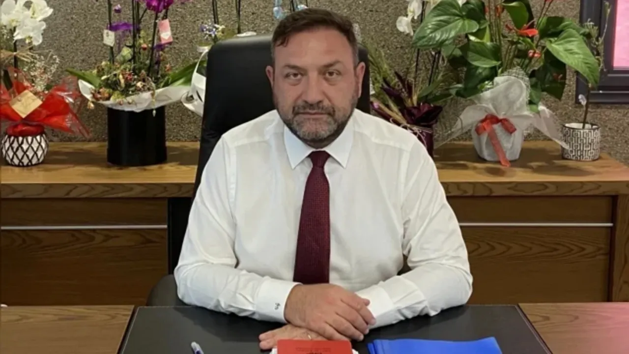 CHP İzmir'de Şok İhraç: 3 İlçe Başkanı Görevden Alındı!