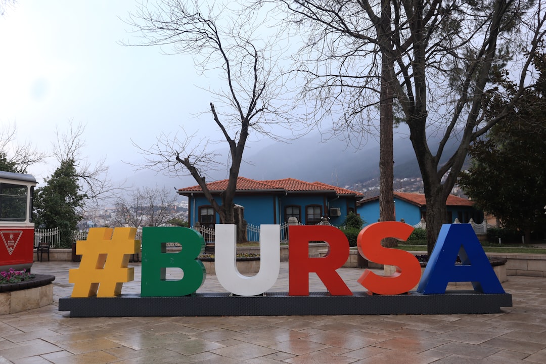 Ünlü yönetmen Ezel Akay uyuşturucu operasyonunda gözaltına alındı!