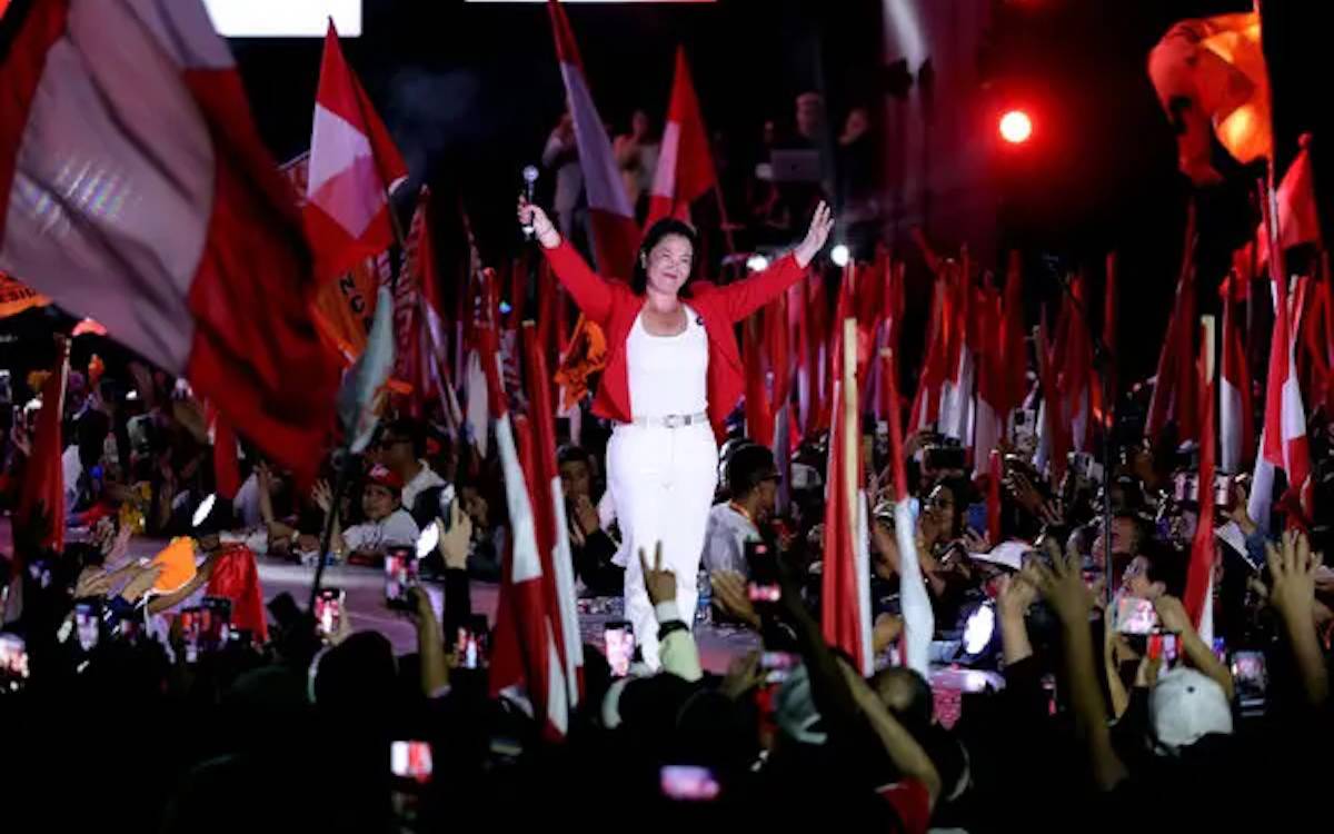Fujimori Dalga Dalga Peru’yu Sarıyor: Eski Yaralar Tekrar Kanıyor!