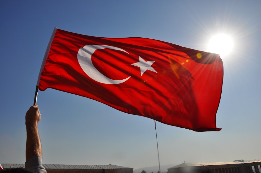 CHP İl Binalarında Bölünme Krizi Derinleşiyor!